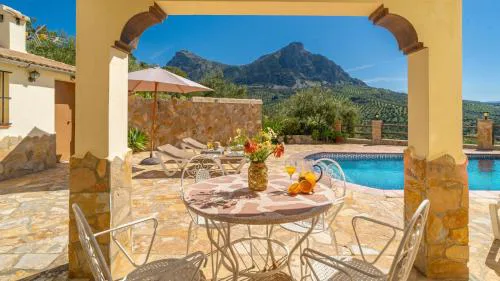 Casa Vistahermosa El Gastor by Ruralidays