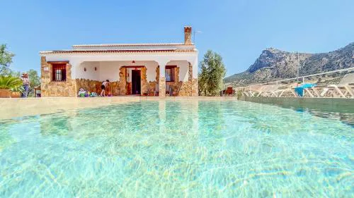 Villa 62 by Villamya