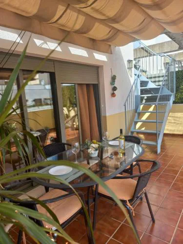 EL ATICO DE MARIA con garaje, piscina y terraza