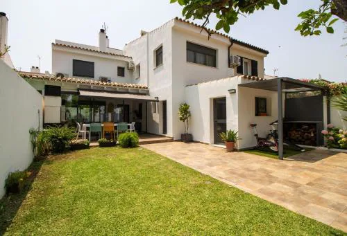 GuestReady - Valdelagrana Spacious: 300m to Beach