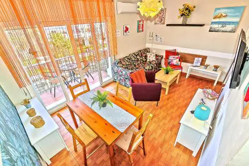 Plaza de Toros 3-Bedroom Apartment with Balcony