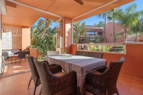 49 Comfortable 2-Bedroom Garden Apartment Close to