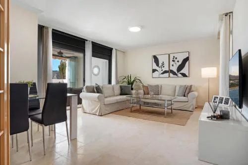 Acosta 3 by Asola Property