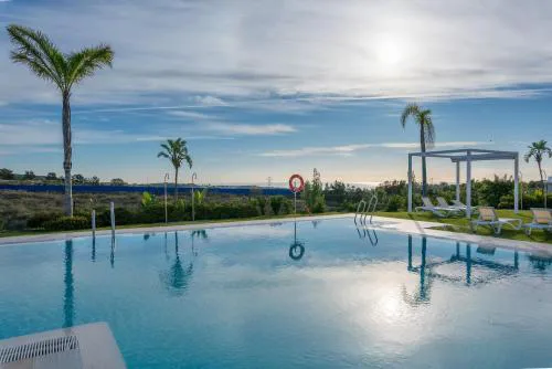 Alcazaba Lagoon Luxury Retreat
