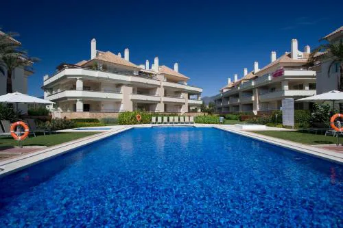 Appt 401-3-Bed-Heaven Beach-Paseo-All year heated pool-Free Bikes