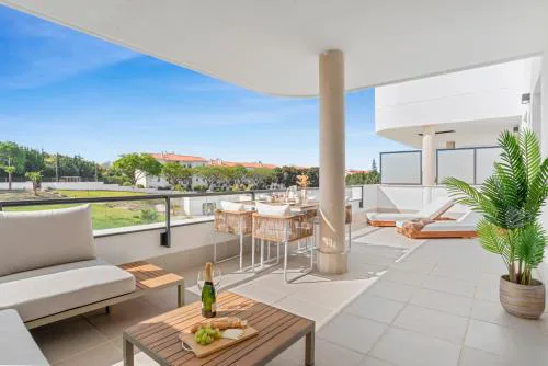 Aranya Garden View - Golf & Beach Escape