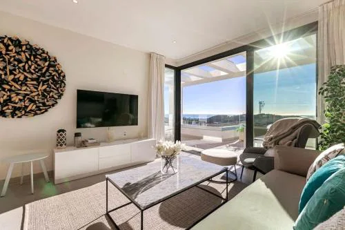 Duplex Penthouse with Sea Views, Steps to Golf