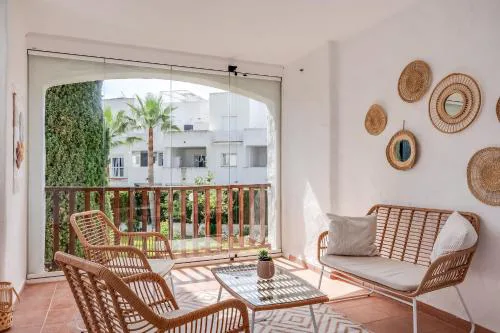 El Paraíso - Apartment Near the Beach with Communal Pool