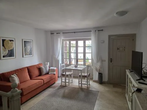 Estepona - Playa - 1 dormitorio con terraza privada EL34