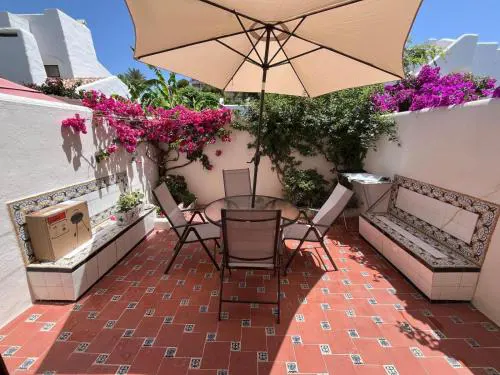 Estepona - Playa - Villa en urbanización al lado del mar Is17