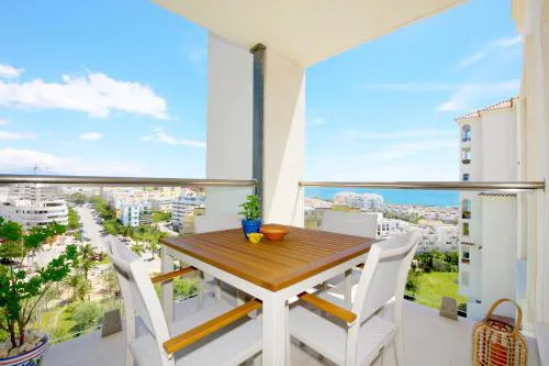 Estepona Port Apartment OLABLANCA