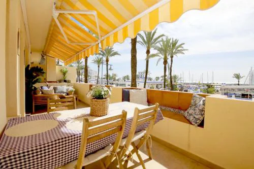 Estepona Port Apartment YVONNE