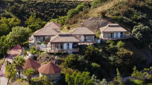 Hotel Selwo Lodge - Animal Park Tickets Included