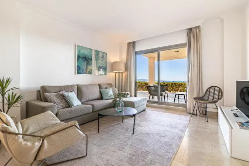 Large 3-Bedroom Nestled in Golf Paradise