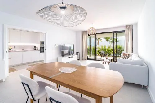 LME9BA- Modern flat close to beach and port