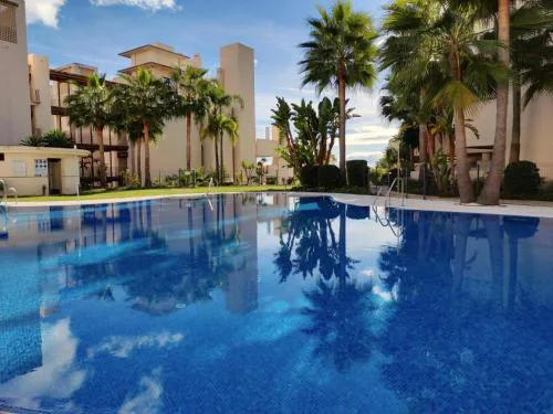 Luxury 2 bedrooms, Private Heated Pool - EHHouse