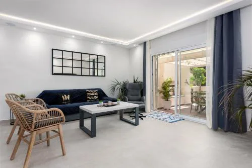 Luxury Townhouse walking to the beach