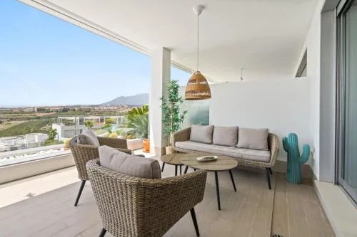 Modern Apartment with Terrace & Sea Views in Cancelada - Estepona
