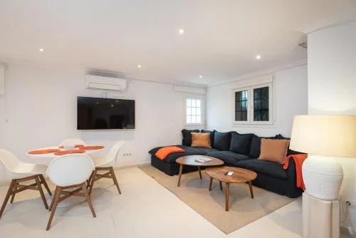 Naranja Cozy Studio 1min walk to Beach by AllStay