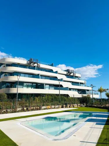 Oasis 325 - 2 bedroom with frontal sea and mountain view