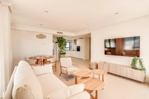 Renovated Apartment - with Sea View!