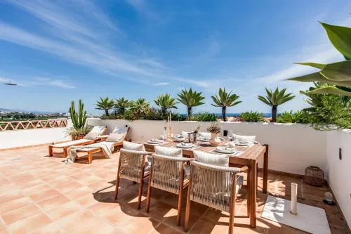 Sea View & Mountain View Apartment with Private Jacuzzi - Sunset Golf, Estepona