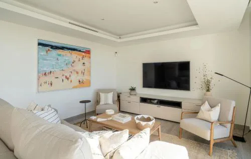 Stylish Boutique 2-Bedroom Penthouse Near Estepona