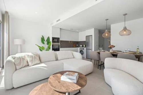 Ultimate Rentals - Coastal Comfort - Pool And Views in Oceana Gardens