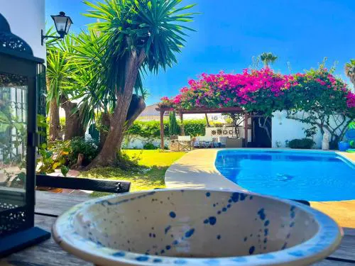 Villa Alfredo - private pool next to the beach