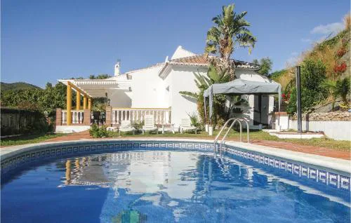 3 Bedroom Amazing Home In Frigiliana