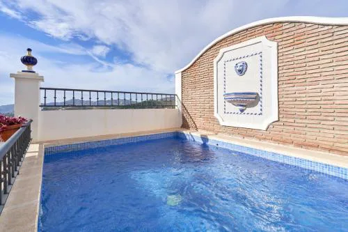 Apartment private swimming pool