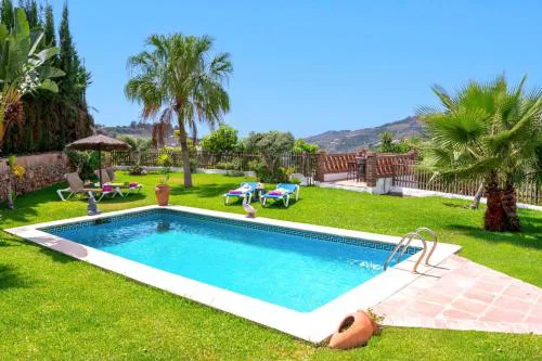 Villa Paraiso Dos by Villa Plus