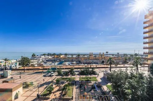 83-Beachfront Apartment, Fuengirola