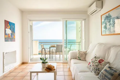 AA Guest - The Magic Front Sea Views Eco Apartment