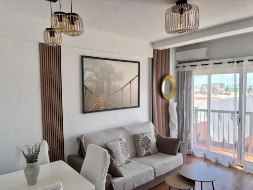 Apartamento Primera Línea de Playa Paseo Marítimo Perla 5