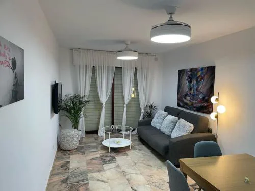 Apartamento Primera Línea Playa-YouTripMalaga