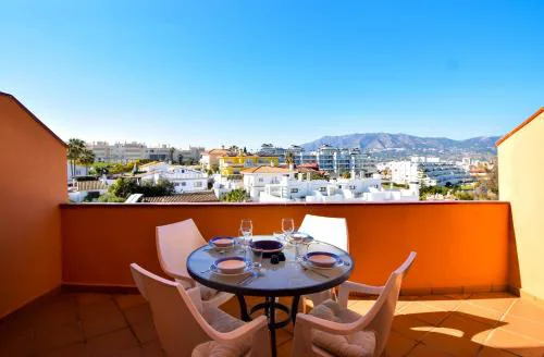 Apartment with mountain views close to Fuengirola Beach and castle