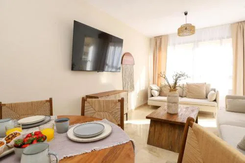Camelia 3bed apartment - Fuengirola centre, 250m beach