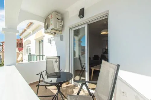 Casablanca 5. Apartamento con vistas a la piscina.