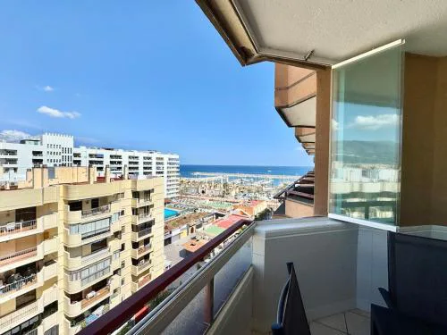 Estudio con vista al Puerto Deportivo