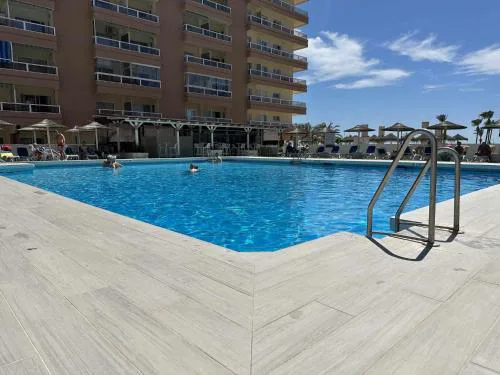 Estudio PYR privado frente al puerto de Fuengirola