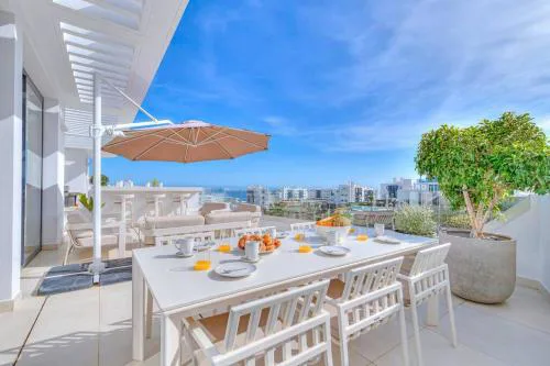 Fantastic 3bdr Penthouse - Lux