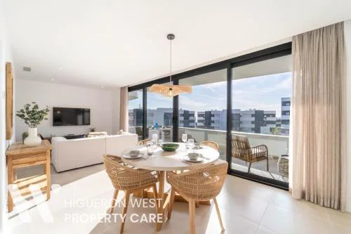 Higueron West Property Collection - The Poolview Terrace by HWPC