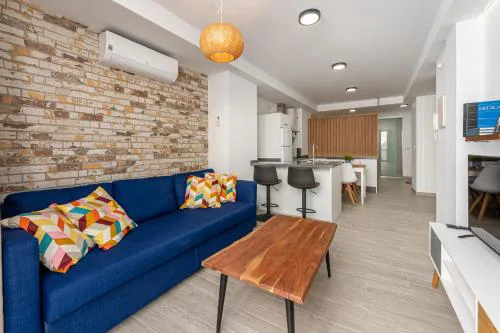 LA TRINIDAD SUITES