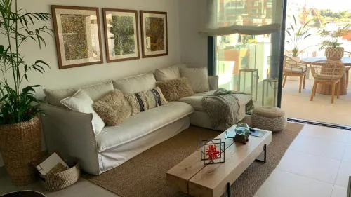 Luxurious Fuengirola Apartment with Ocean Views