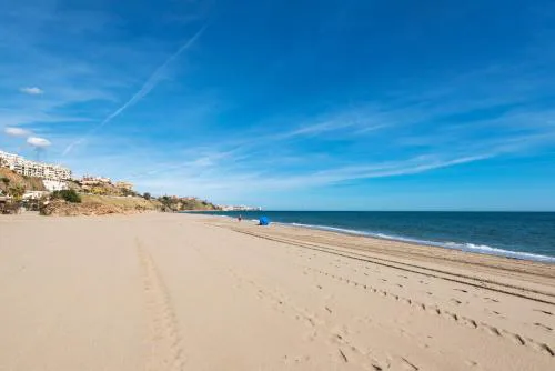 Madeinterranean Beach- Higueron Front Line Apartment