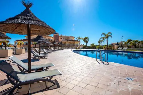 Malibu Mansions apt by Costarentals - Ref 242
