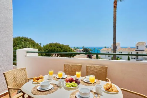 Marina I Relax with Ocean Views, Pools, 250m to the Sea