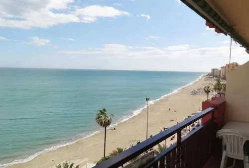Mode's beachfront