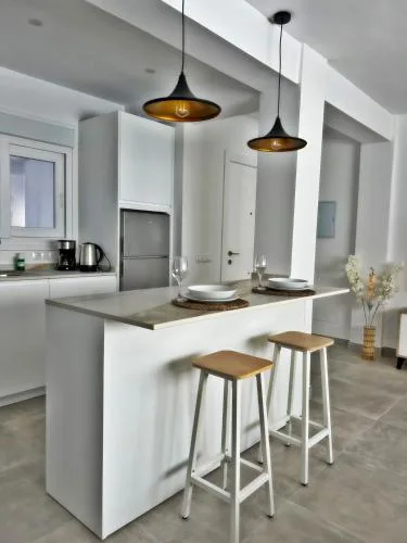 new & luxurious beach apartment